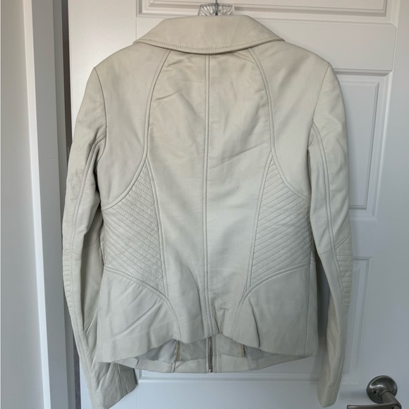 White leather jacket, beautiful fit! - Picture 4 of 4